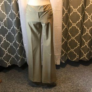 The limited Drew fit tan pant, size 4R, NWT